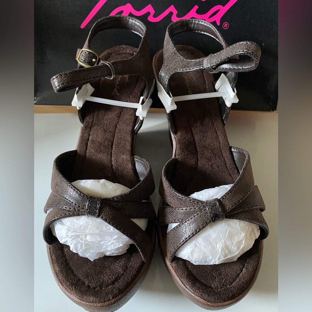 Torrid Wedges size 7 Brown